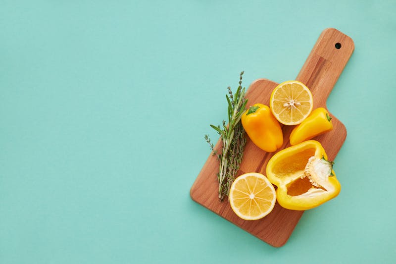 Loaded nachos with chicken and toppings